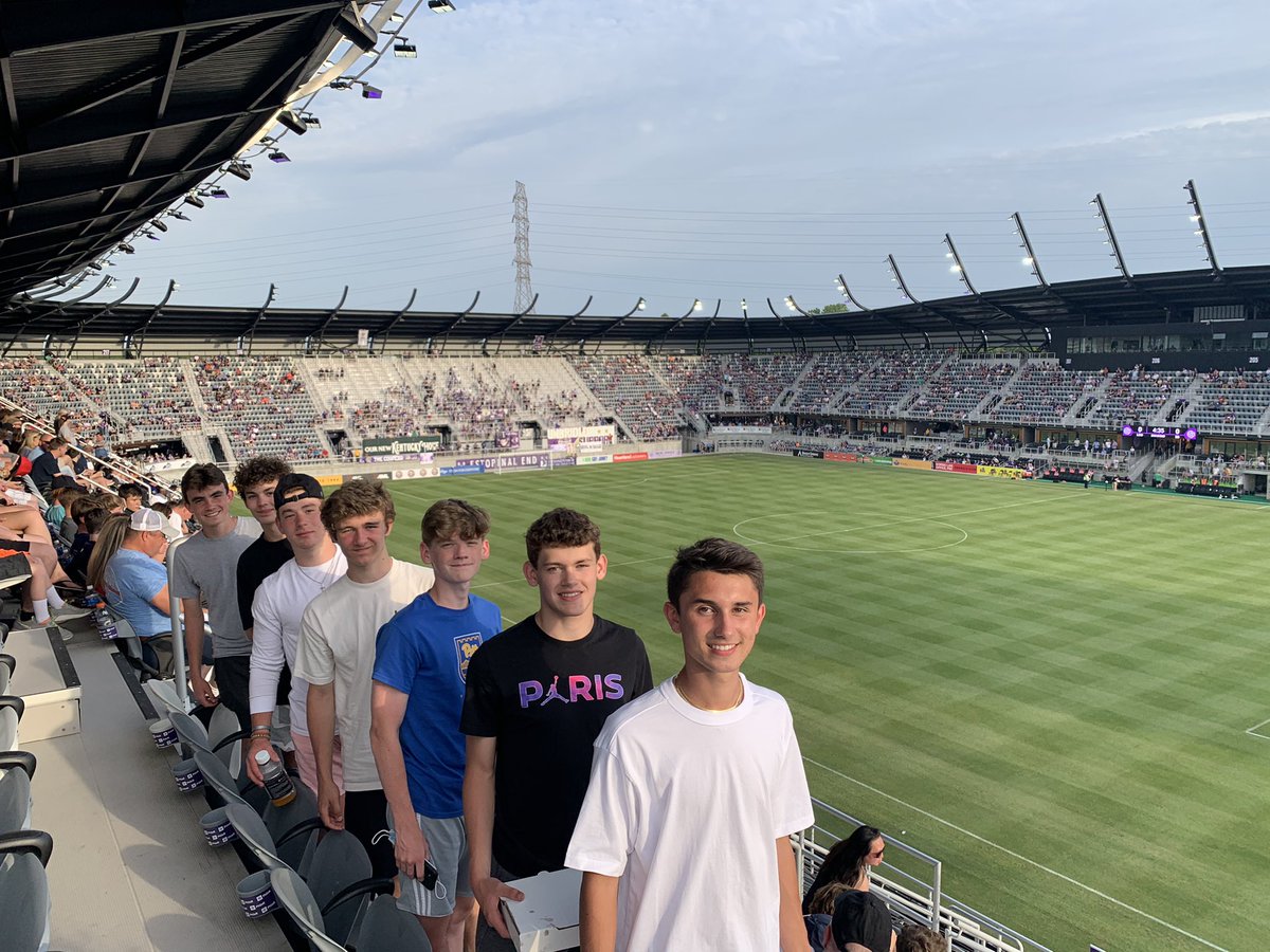 2004 RDA Boys Supporters tweet media