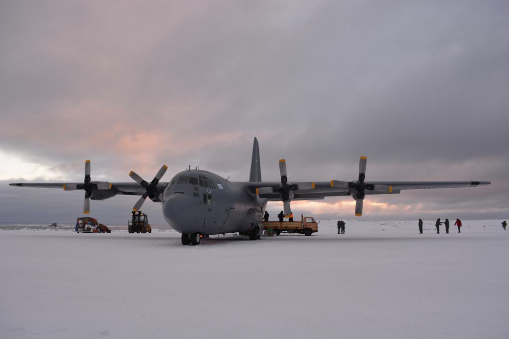 Fuerza_aerea_uy tweet picture