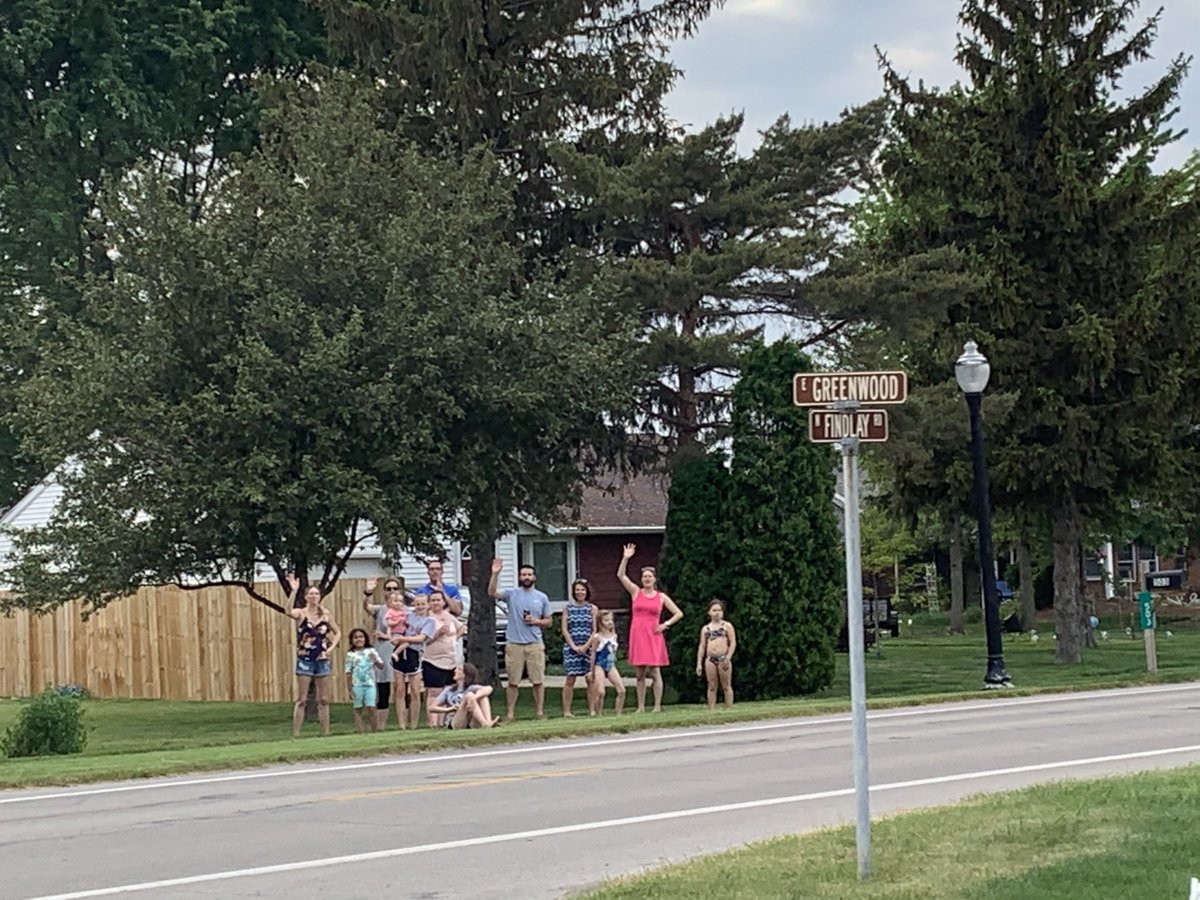 Otsego_Supt's tweet photo. I love the #OtsegoKnights community!! Thank you for celebrating the #OtsegoKnights #Classof2021 with us. https://t.co/z7zHiSrxeC