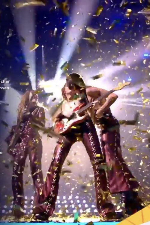 majalxoxo's tweet photo. TVP pewnie aż drży ze złości #Eurovision https://t.co/smsi41kvPL