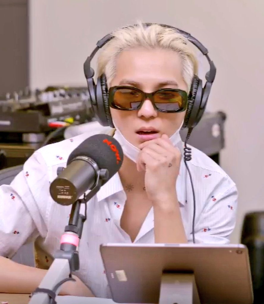 minosperkynips's tweet photo. The person who thinks he’s a natural blonde... song mino https://t.co/HyP4N8n7w8