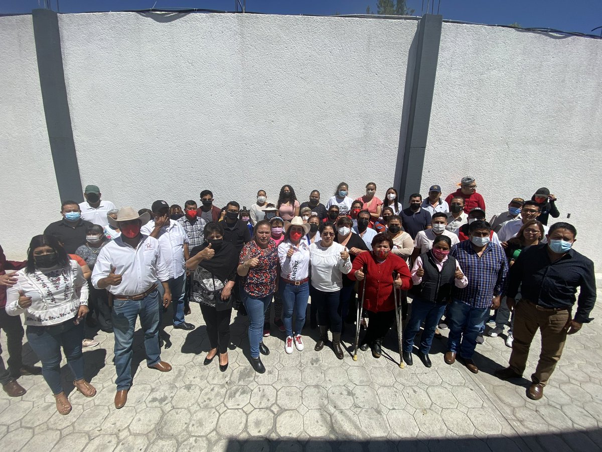 CristinaSanCol1's tweet photo. #México es más grande que cualquier #Político.

Con nuestras amigas y amigos de #Nopaltepec este #6DeJunio saldremos a defender nuestro #Distrito39.

#CumploDe♥️ https://t.co/SxsXWSl5Mw