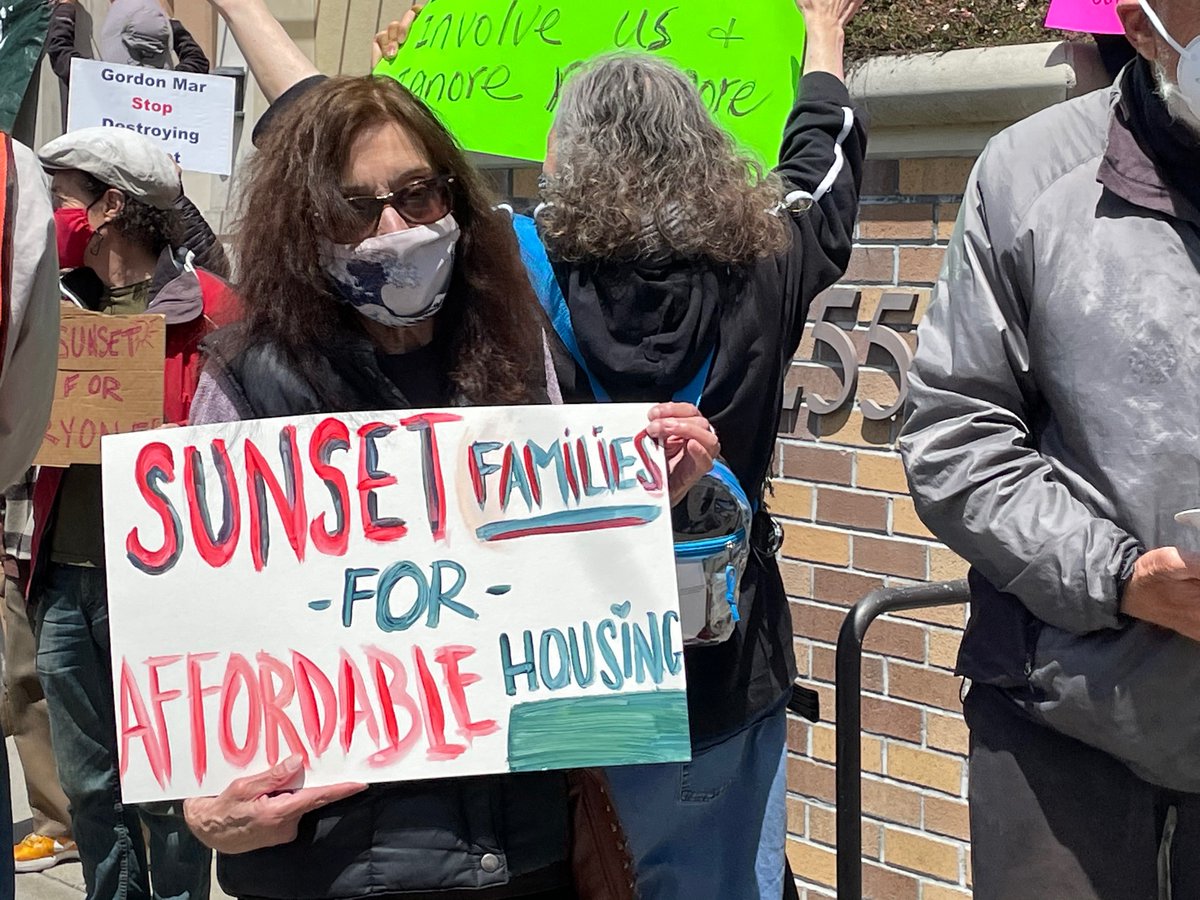 TheCoalitionSF's tweet photo. We’re out in the Sunset supporting 100 units for affordable housing for families — the first proposed 100% family affordable housing in the Sunset district. 

We demand the maximum number of units and deep affordability! @D4GordonMar @WSTASF @housingrightsSF https://t.co/AFQhfkY1aE