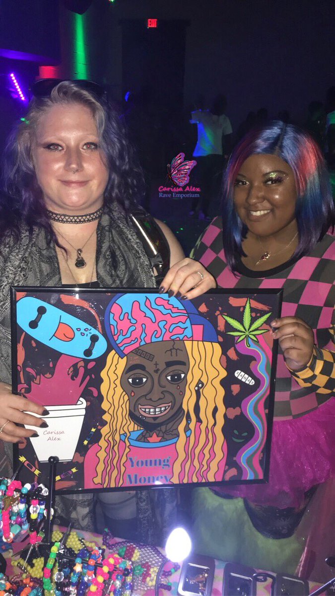 CarissaAlex's tweet photo. #CarissaAlexRaveEmporium is your one stop shop for #ravewear #facemasks #neckgaiters #art #colorfulwigs #jewelry #kandi and #more πππΈπ¨β¨ #EdmTwitter #Edmlifestyle #LilWayne #OnlyFans #Plur #KandiKid #CarissaAlex #CustomDesign #Wigs #WigsForSale #Neon #Butterfly #Trap #Dubstep https://t.co/eESy6nSpdh