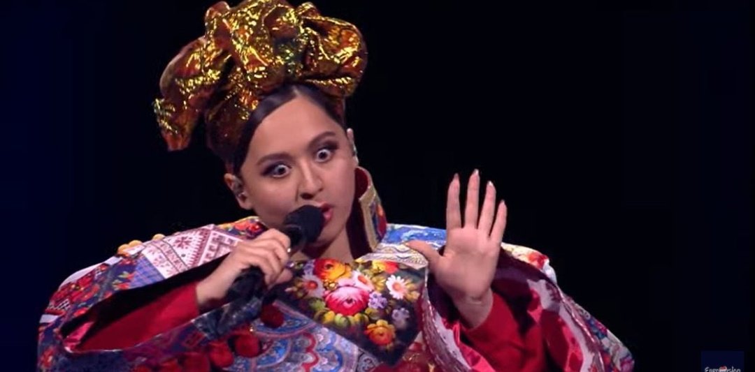 La cartulina!! 
#Eurovision