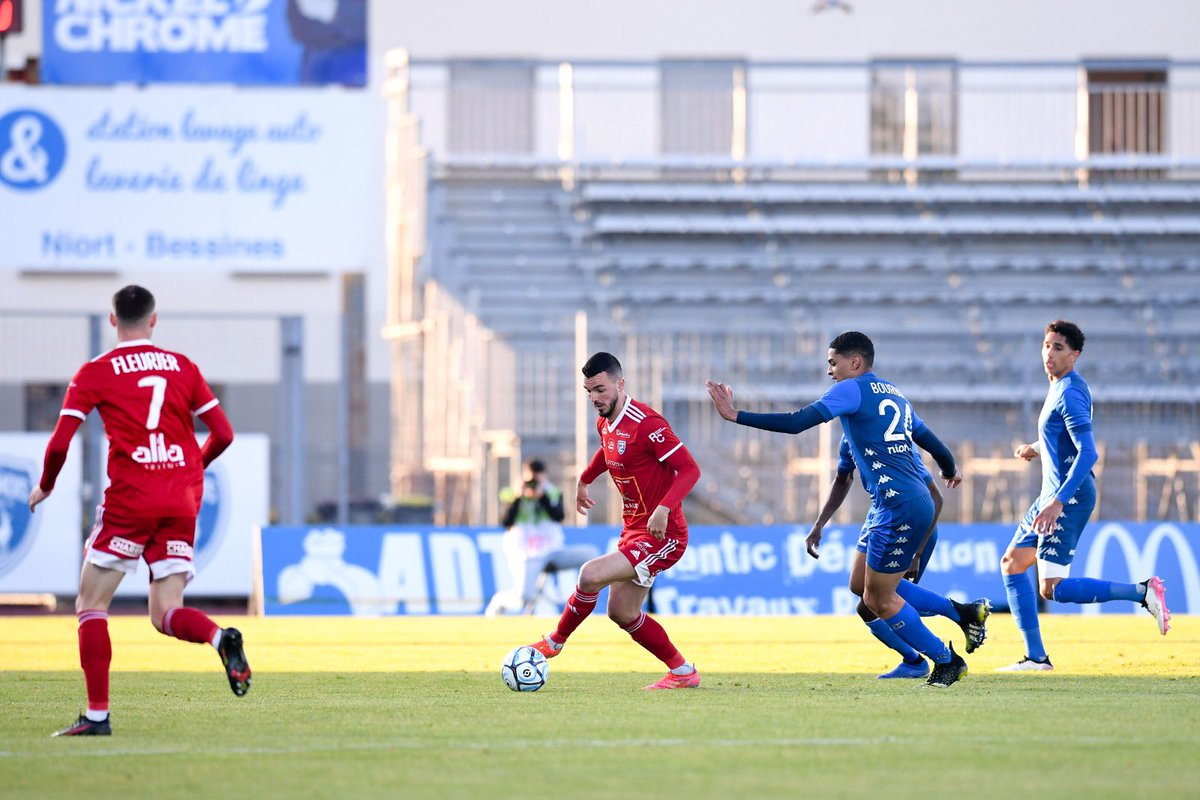 FCVB_officiel's tweet image. 📸 𝑷𝒓𝒆𝒎𝒊𝒆𝒓 𝒂𝒄𝒕𝒆 ! ⚔️

#CNFCFCVB