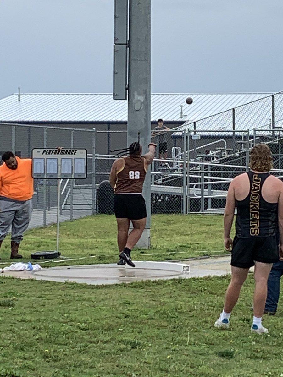 sanoai's tweet photo. State-bound throw by CJ @Samoan_Lion53! Proud of you son! Congratulations! #AGTG #CFHH #ANOAISTRONG https://t.co/Tk1XvOK5Kk