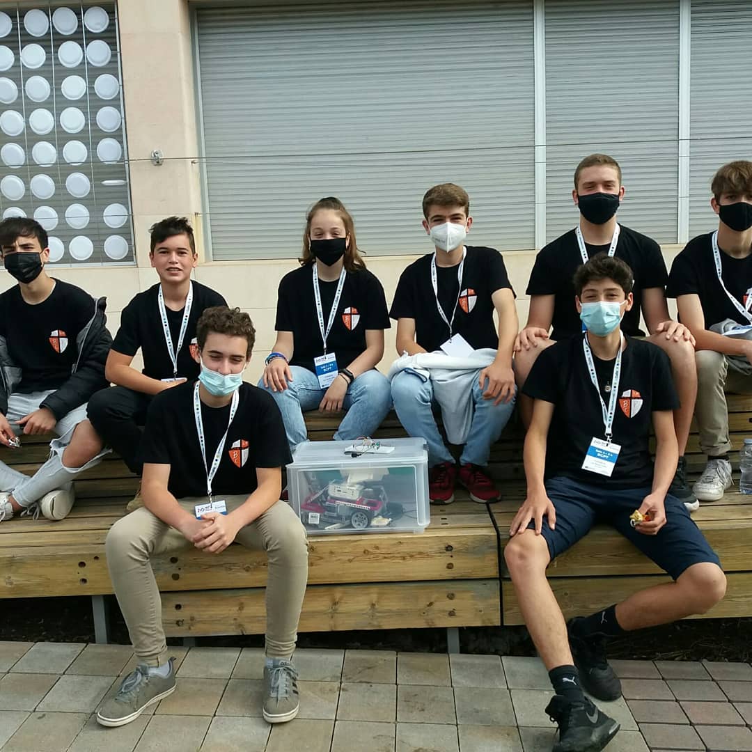 thaubarcelona's tweet image. Molt bona feina de l&apos;equip BCPT de #l&apos;EscolaThau durant el torneig #Fll2021 @laSalleBCN. Els podem felicitar!!