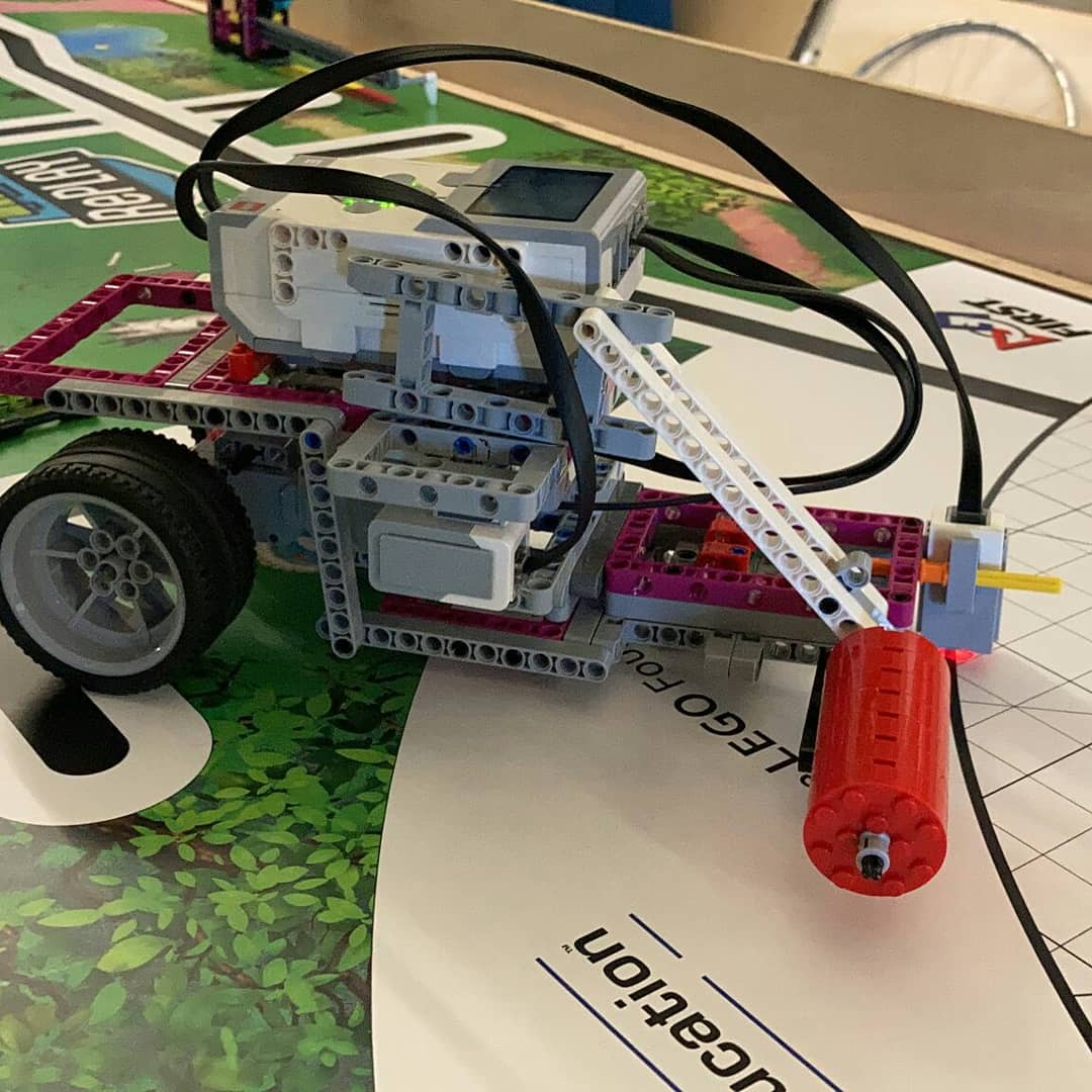 thaubarcelona's tweet image. Molt bona feina de l&apos;equip BCPT de #l&apos;EscolaThau durant el torneig #Fll2021 @laSalleBCN. Els podem felicitar!!