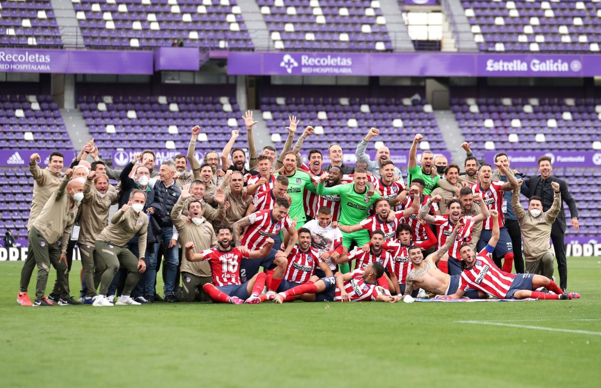 saulniguez's tweet photo. EQUIPO! 🔴⚪️🏆 https://t.co/Ryuzomta3R