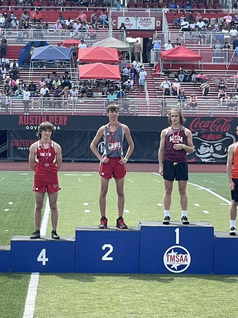 kile_sarah's tweet photo. Drew Schmeider 2nd place 110m @FLMSBraves @PhillyWarriors https://t.co/t8t3sf1flN
