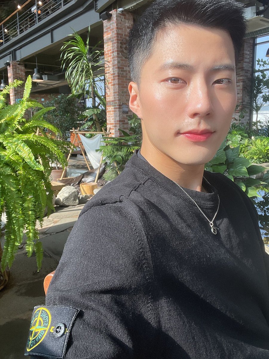 IFs_twt's tweet photo. We nominate #Jeup for
#100MostHandsomeMen2021 #TBworld2021 #제업 @imfact_twt https://t.co/J8r3bwQUtr