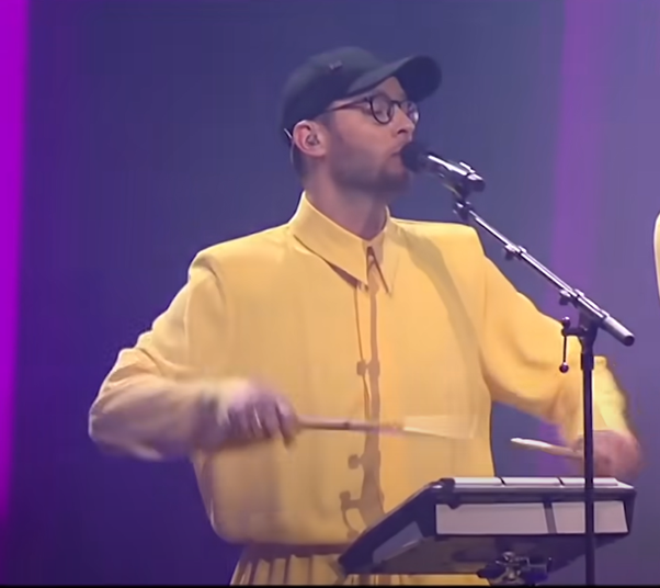 innocent's tweet image. LITHUANIAN EUROVISION PLANNING COMMITTEE:

Person 1: “who should we have on drums?”

Person 2: “Jurgen Klopp?”
#Eurovision