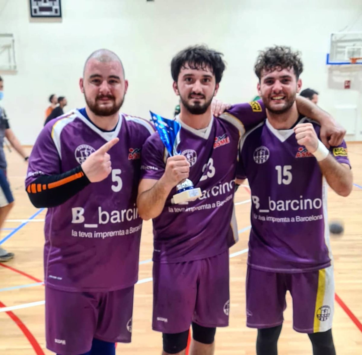 Handbol Sant Martí Adrianenc tweet media