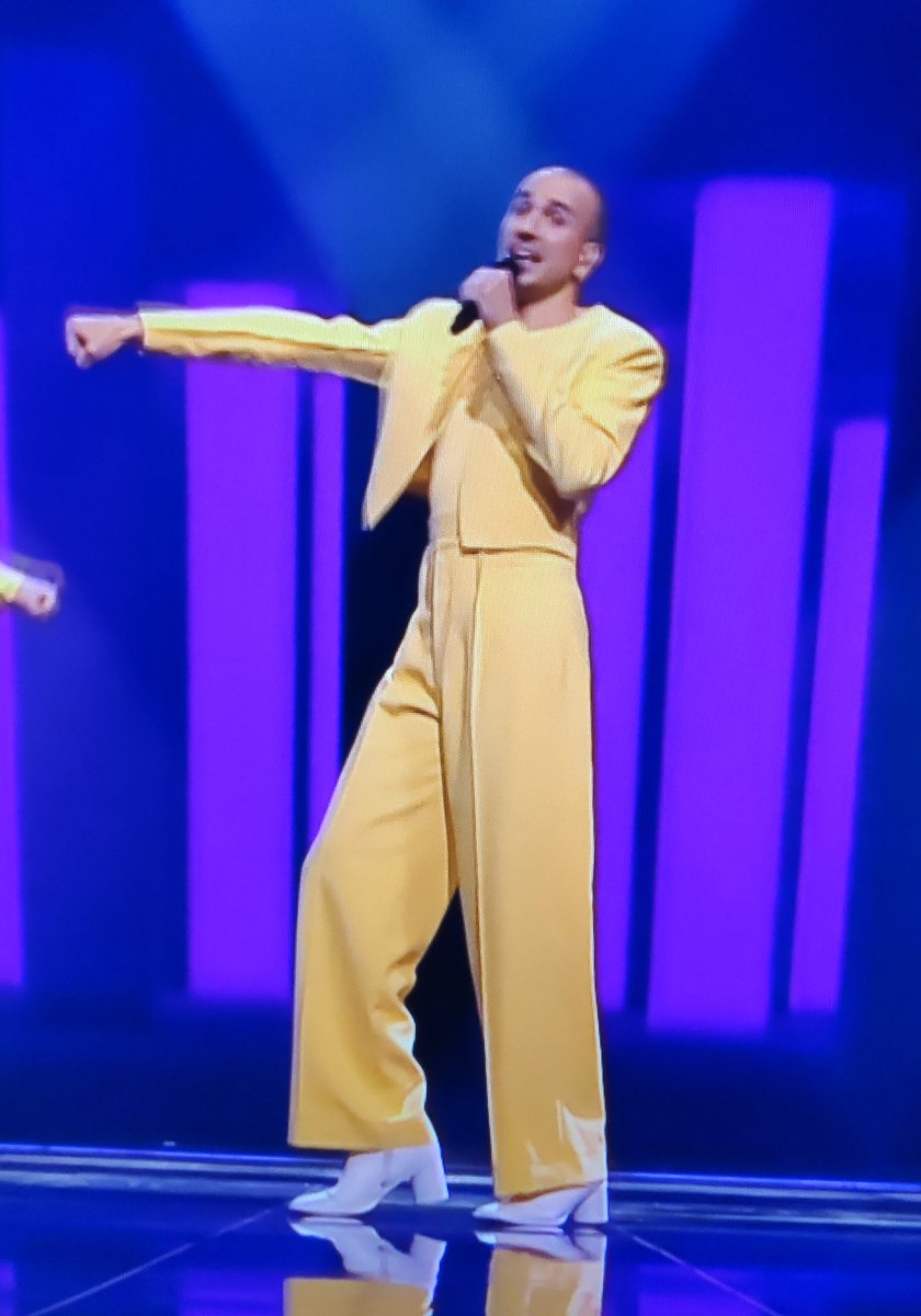 kirigatito's tweet image. MISMA VIBRA ADOROOO #Eurovision