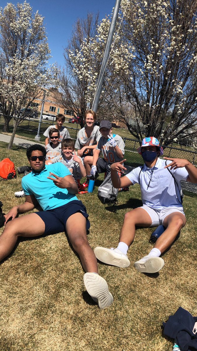 arapa_nelson's tweet photo. Can’t believe flag football is over, I really had such a great time with these kids, great players can’t wait to see them compete at the next level. Thank you @CoachLopina @NextUtah for the event, and Shoutout to my defensive coordinator @HarevaaH https://t.co/FfvguVZlY1