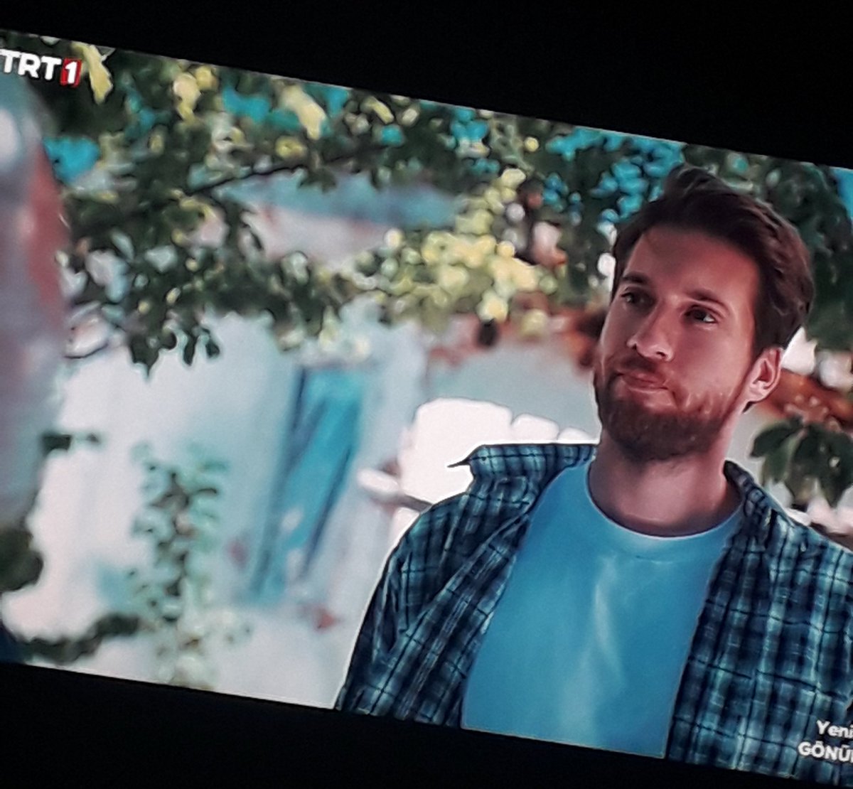 noluyosuanda's tweet photo. Gitmee ağlarım 🥺 
#GönülDağı #ElSer https://t.co/ZQNM2uJZdU