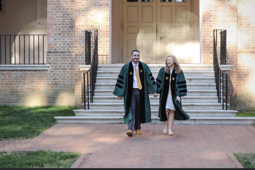 ECampbell360's tweet photo. The class of 2021 have been through more than most this year - tune in tomorrow to @FaceTheNation for our piece on #COVID Commencements https://t.co/snjuF1KNxI