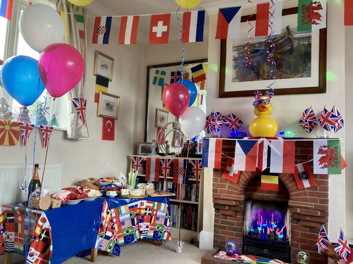 Mermaid Inn tweet media