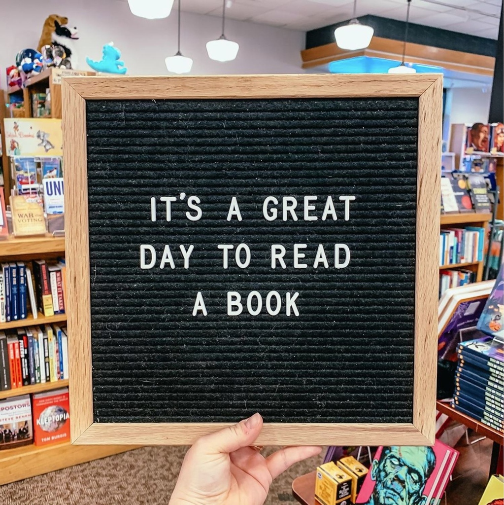 Watermarkbooks's tweet photo. #Fact. What are you reading this weekend?
#booktalk #booktruths #staysafereadbooks #watermarkbooks #indiebookstores #shopindie #readeveryday #bibliophile #booknerd #bookworm #booklover #bookish #booklove #BookQuotes #LetterboardQuotes #BookwormQuotes https://t.co/e3d9nFMlV3