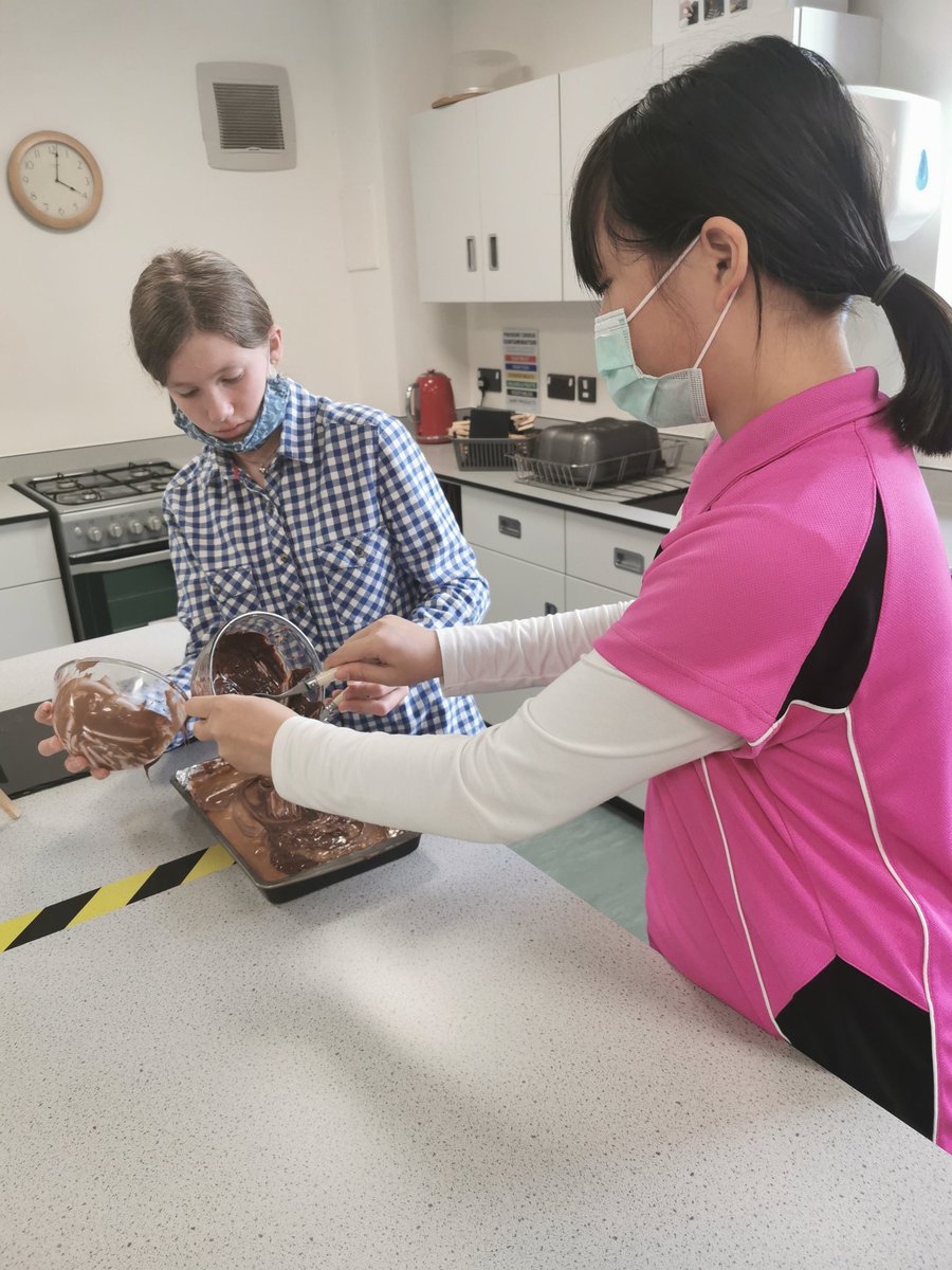 PFBoarding's tweet image. Baking our favourite things this afternoon such as Eggs and Plantain, Millionaires shortbread, chocolate cake #iloveboarding
