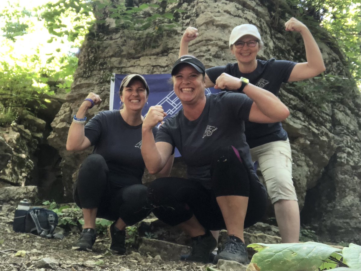 redrobynmac's tweet photo. @MyPeakChallenge        Alabama Peakers Hike 💜 #MPCVirtualGala #mypeakchallenge #SamHeughan 
#MPC2021 https://t.co/Hs0hWJYfd5