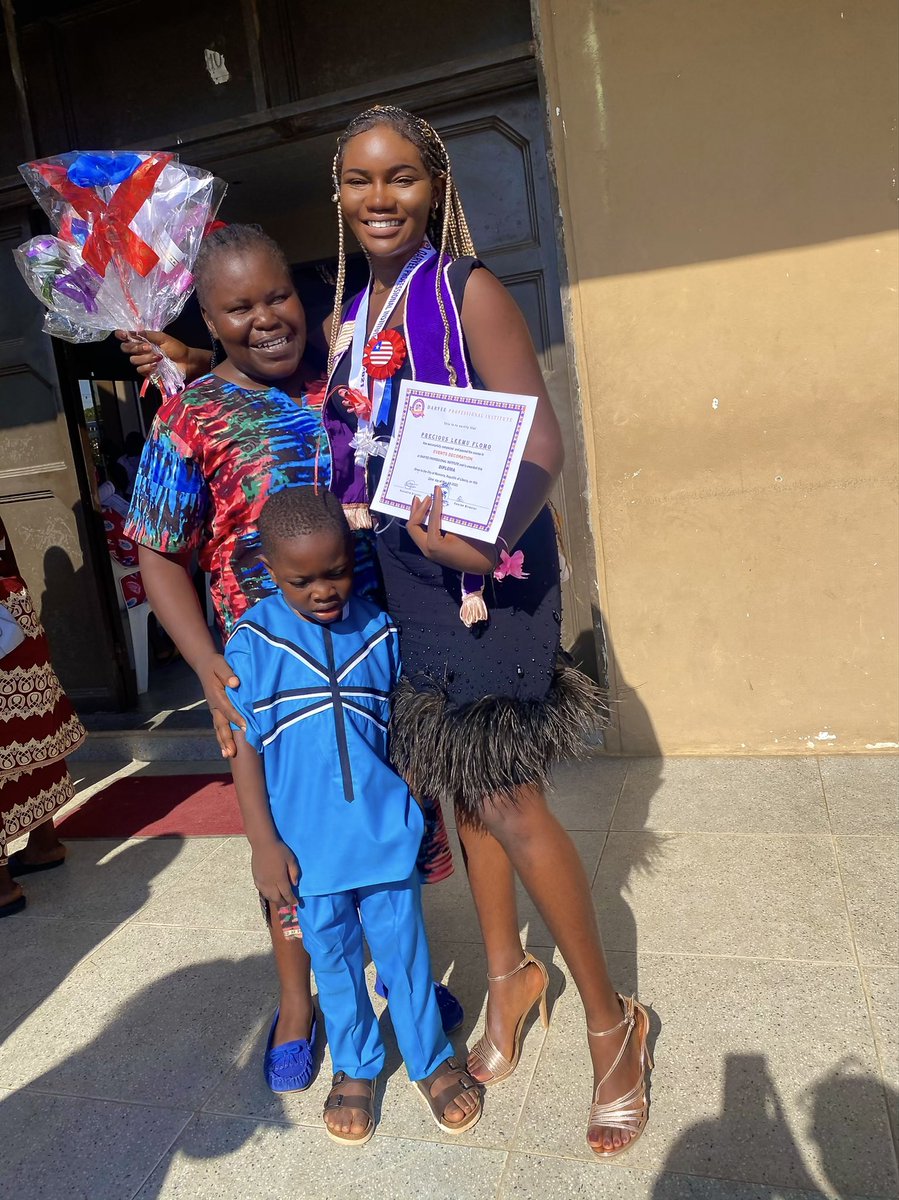 FlomoLemu's tweet image. Always STRECH &amp;amp; CHALLENGE yourself
After climbing a great hill. One only finds that there are many more hills to climb.&quot; All thanks to the Almighty (GOD) I am now a #professionaleventplanner