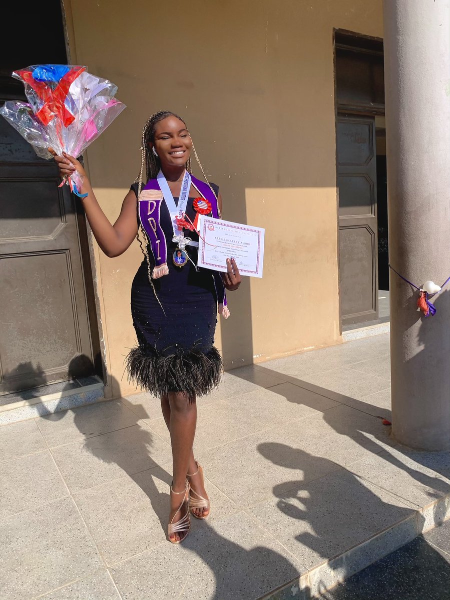 FlomoLemu's tweet image. Always STRECH &amp;amp; CHALLENGE yourself
After climbing a great hill. One only finds that there are many more hills to climb.&quot; All thanks to the Almighty (GOD) I am now a #professionaleventplanner