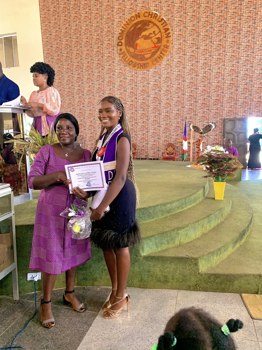 FlomoLemu's tweet image. Always STRECH &amp;amp; CHALLENGE yourself
After climbing a great hill. One only finds that there are many more hills to climb.&quot; All thanks to the Almighty (GOD) I am now a #professionaleventplanner