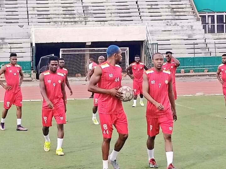Nigeria league club see the ball you people use to train,what a country