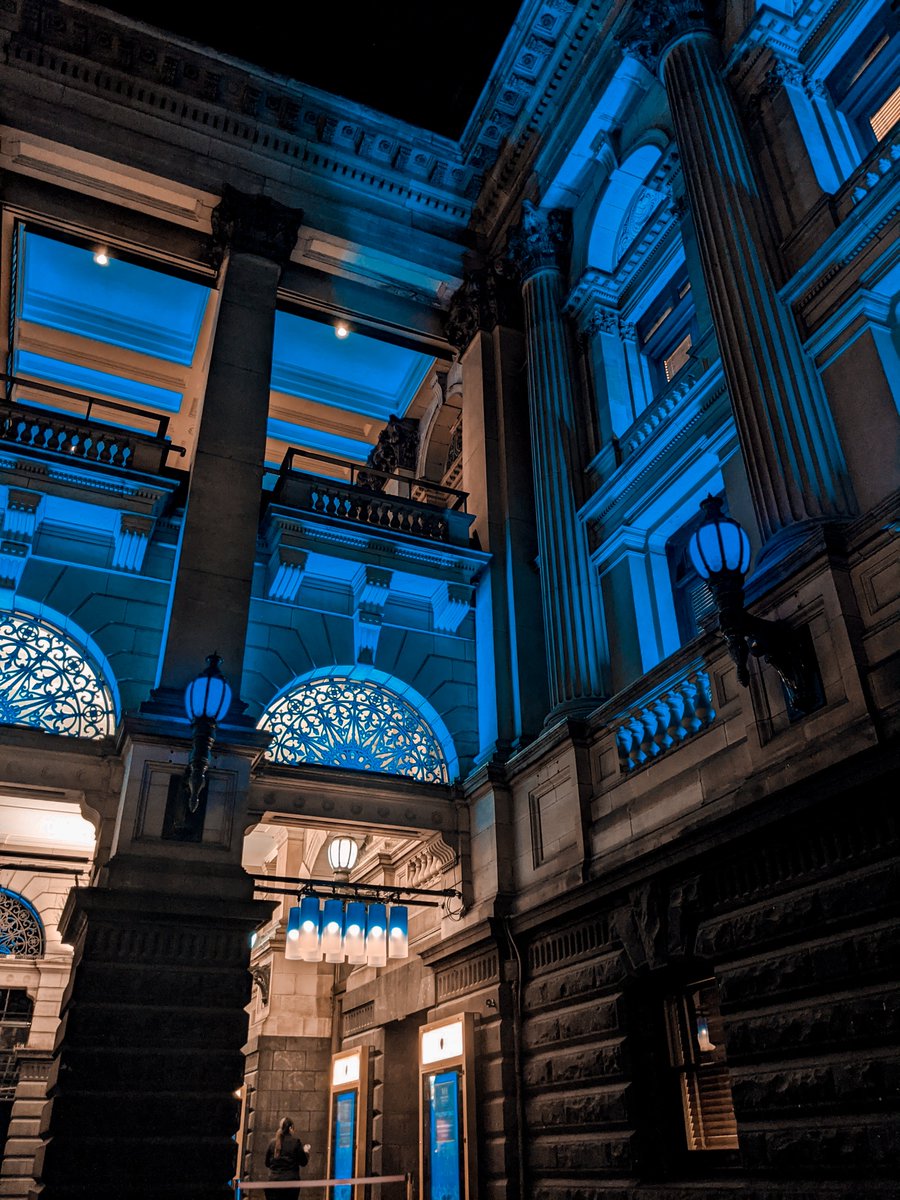 TRIGGERnow's tweet photo. The majestic #Melbourne Town Hall dazzled in teal last night for #foodallergyawarenessmonth. A heartfelt thanks to all at @cityofmelbourne for their amazing support, we appreciate it! π
@LightItTeal #lighitteal #triggerteal https://t.co/N3M24P3d7n
