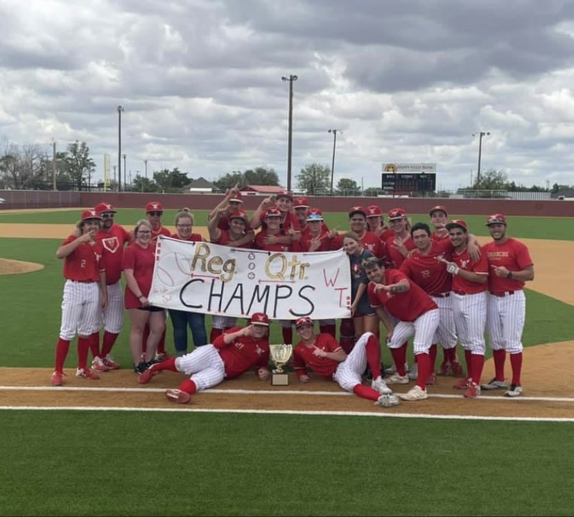 CoachVerde34's tweet photo. Can’t express how proud I am of these guys. Took game 2 5-4 and swept Regional Quarterfinals. Dawson Read stepped up big on the mound and Nick Romero closed out the 7th. @2ATxHSBaseball  @TxHS_Baseball  @pspcisd #AttitudeandEffort #RollTribe https://t.co/CyactnLfEt