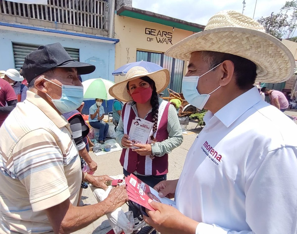 Dr_RigoChacon's tweet photo. Junto a la candidata a Diputada Local por @PartidoMorenaMx, en el Distrito XV @Nancy_Benitez_, nos comprometimos a obtener la certificación de #mercadolimpio; así como mejorar las condiciones de los mercados del municipio e impulsar el #ComsumoLocal.
#UnZaachilaParaTodos https://t.co/XsA5bgwafy