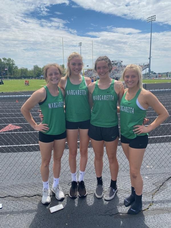 PoochTodd's tweet photo. 400m relay team moving onto regionals with another impressive time https://t.co/Hmx8v9aAcn
