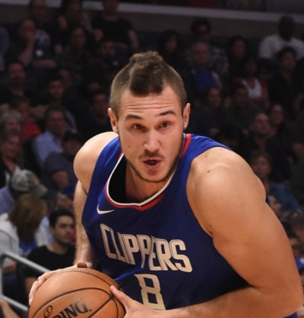 Kevin Chouinard On Twitter Danilo Gallinari Brought Back The Mohawk Atlhawks