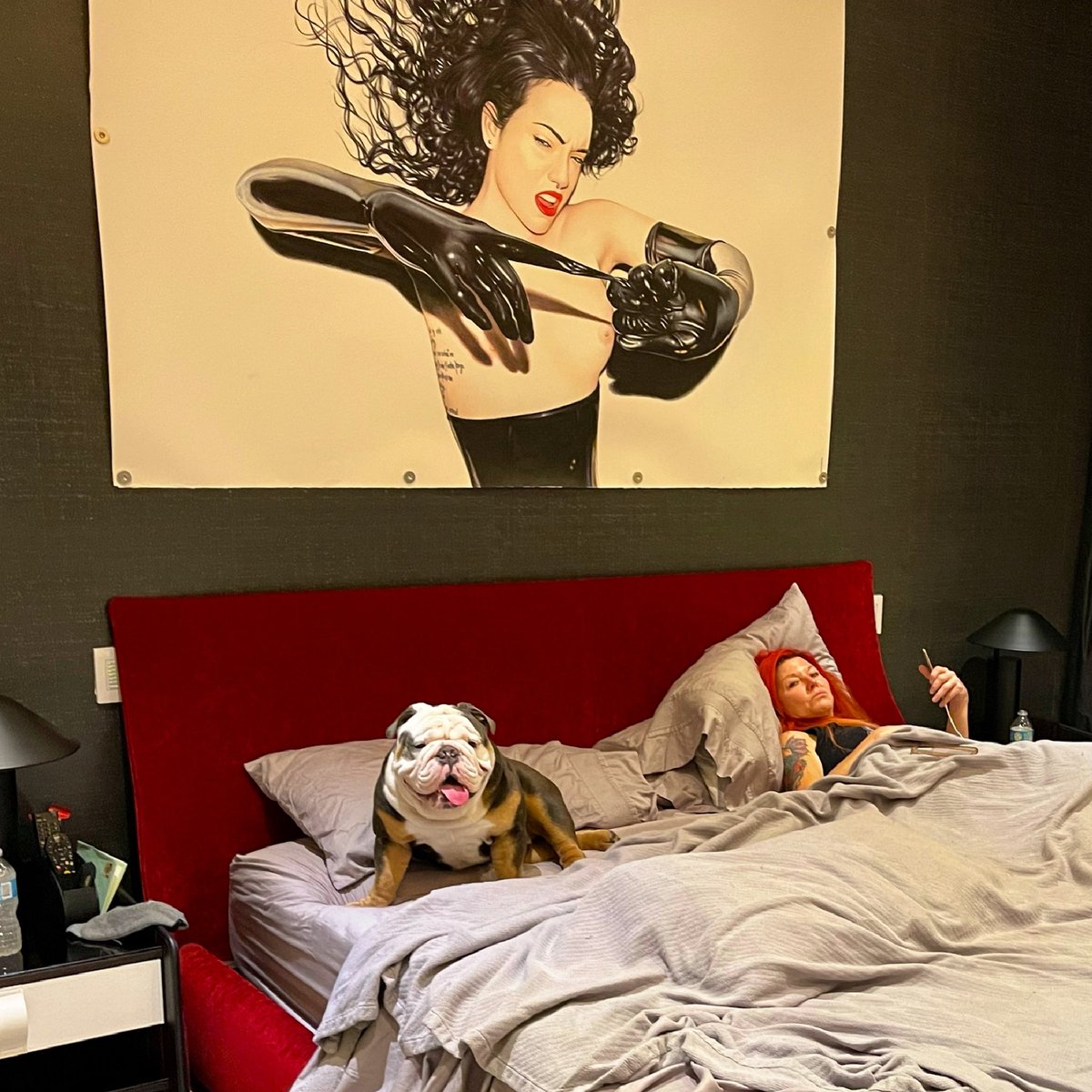 JeremyXWagner's tweet photo. I get it...I’m sleeping on the couch tonight.
🤣 🛋 🛏 🐶
#Ripley #Wagner #EnglishBulldog #Puppy #TheGodfather #BedMaster #TheBoss #Bed #JuanFranciscoOcasas #Artist #Art @jfcasasruiz #MiamiBeach https://t.co/LlpHLNi9FJ