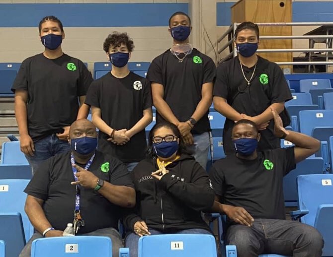 DrSciPhi's tweet photo. I am so proud of these young Men and Women of both @CarverHS_AISD and @Eisenhower_AISD  for winning so many awards and qualifying / advancing to Texas State UIL robotics competitions. Go @AldineISD!!!! https://t.co/OWlCEdF6zJ