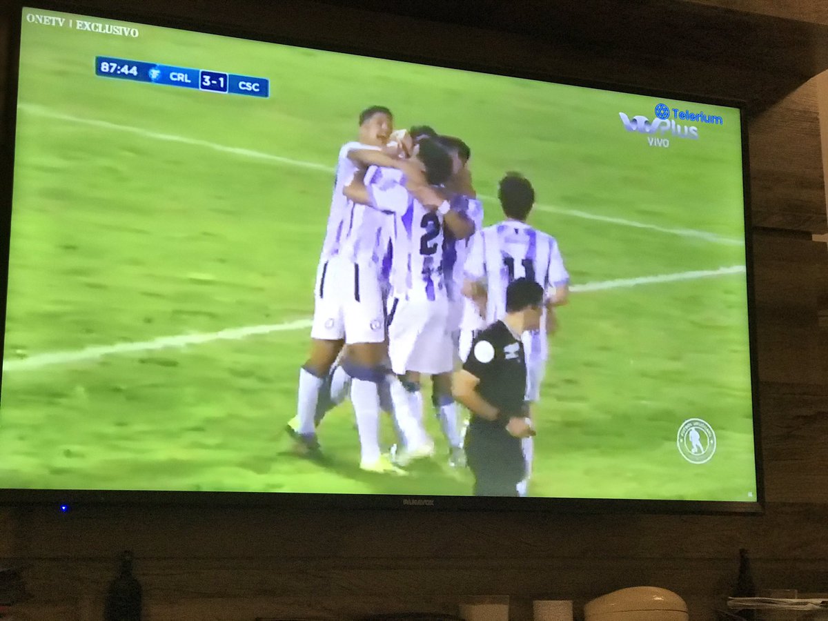 Rlima5dt's tweet photo. Gran triunfo de @CerroLargoFc muy importante comenzar el torneo ganando en el Ubilla  ya que es un equipo en construcción.Careció de juego pero fue muy contundente cuando llegó lastimó el equipo de Danielo . https://t.co/364GZiu9zT