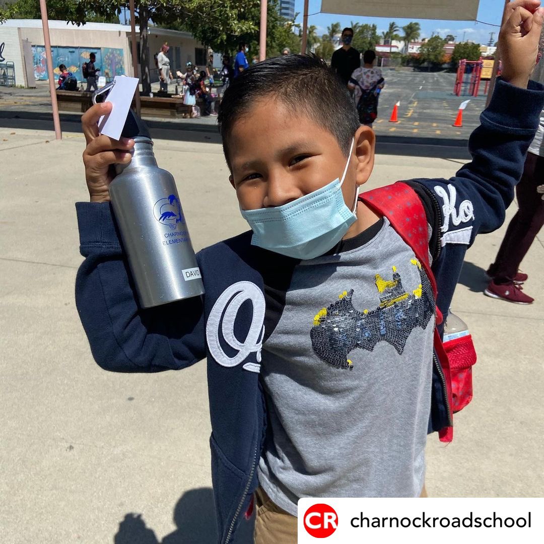 PalmsNC's tweet photo. Weโre so excited to have been able to provide water bottles to students in Palms whoโve returned to school for in-person instruction. ๐ด
Schools needed support because drinking fountains are unavailable to students at this time due to the COVID-19 pandemic.
#PalmsPride #PalmsNC https://t.co/aWkg21zL9t
