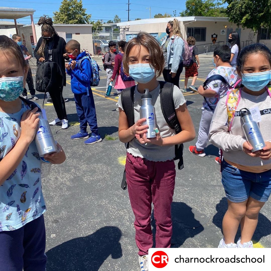 PalmsNC's tweet photo. Weโre so excited to have been able to provide water bottles to students in Palms whoโve returned to school for in-person instruction. ๐ด
Schools needed support because drinking fountains are unavailable to students at this time due to the COVID-19 pandemic.
#PalmsPride #PalmsNC https://t.co/aWkg21zL9t