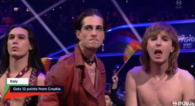 mstyles_dd's tweet image. L’ITALIA INDIGNATA DA COLORO CHE HANNO VOTATO LA FRANCIA E LA SVIZZERA

 #Eurovision