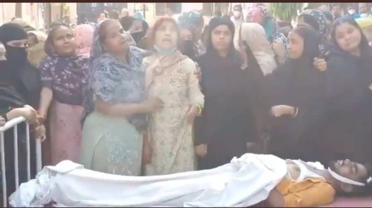 See the face of faisal's family 
Who  is resposible for this murder #फैसल_को_इंसाफ_दो 
#JusticeForFaisal