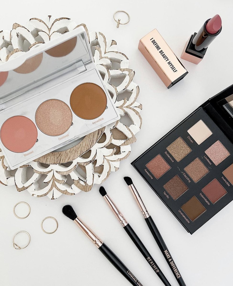 REALHER MakeUp tweet media