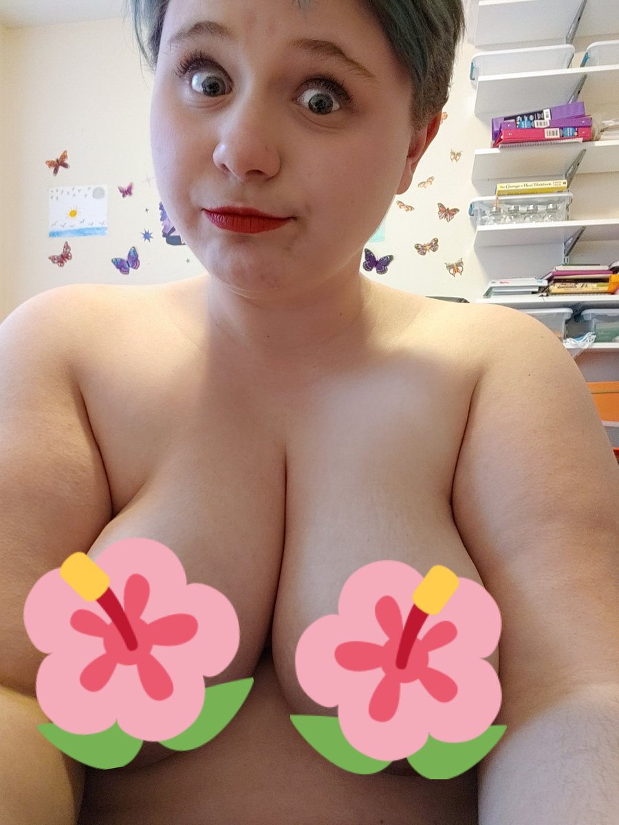 Kitticorn3's tweet photo. Go check out my #onlyfans #dailycontent #sexy #AdultWorkers #support #Subscribetomychannel #contentcreator https://t.co/CH0ZJrSXCD