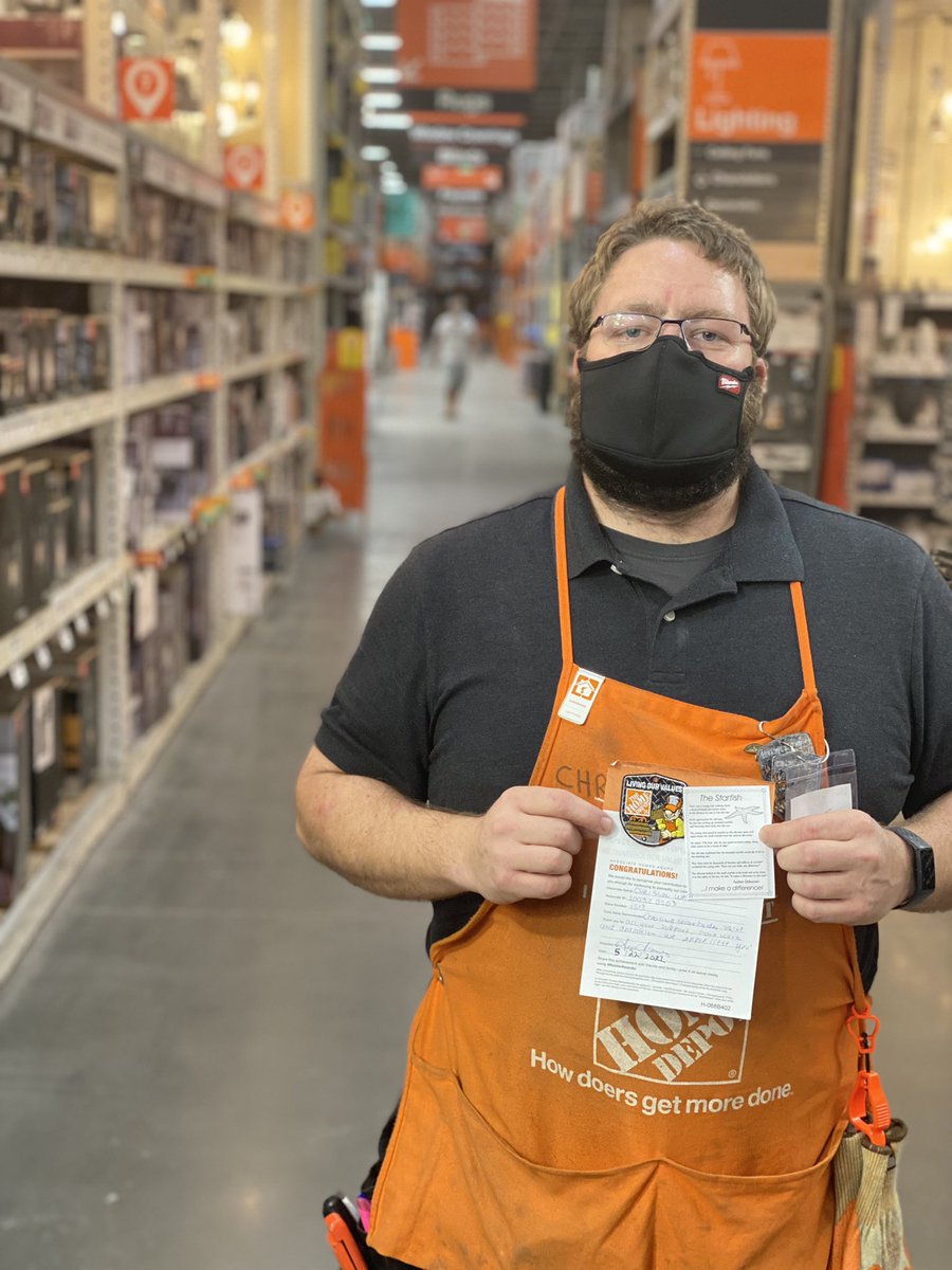 Outstanding job to our amazing associates on their well deserved recognition!!! 🧡🧡🥳 <a href="/RichBolton2/">@RichBTHD</a> <a href="/kmwunrow/">Kathleen Elmore</a>