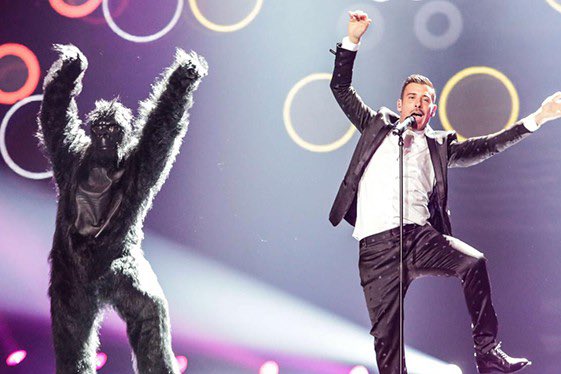 victorabadf1's tweet photo. Pues mira. Aunque sea este año, Italia merecía ganar Eurovisión desde hace ya bastante. Que sea una victoria por todos los robados. Por Gualazzi, por Il Volo, por Gabbani y por Diodato.

Ahora con ganas de ver qué organiza la RAI el año que viene. #Eurovision https://t.co/nmyGgE534k