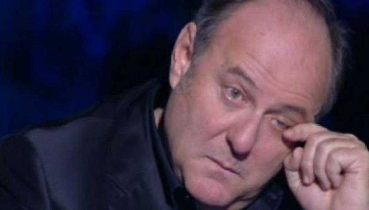 91HVARRY's tweet image. LA CENSURA VE LA FICCATE NEL CULO OKAY? #Eurovision