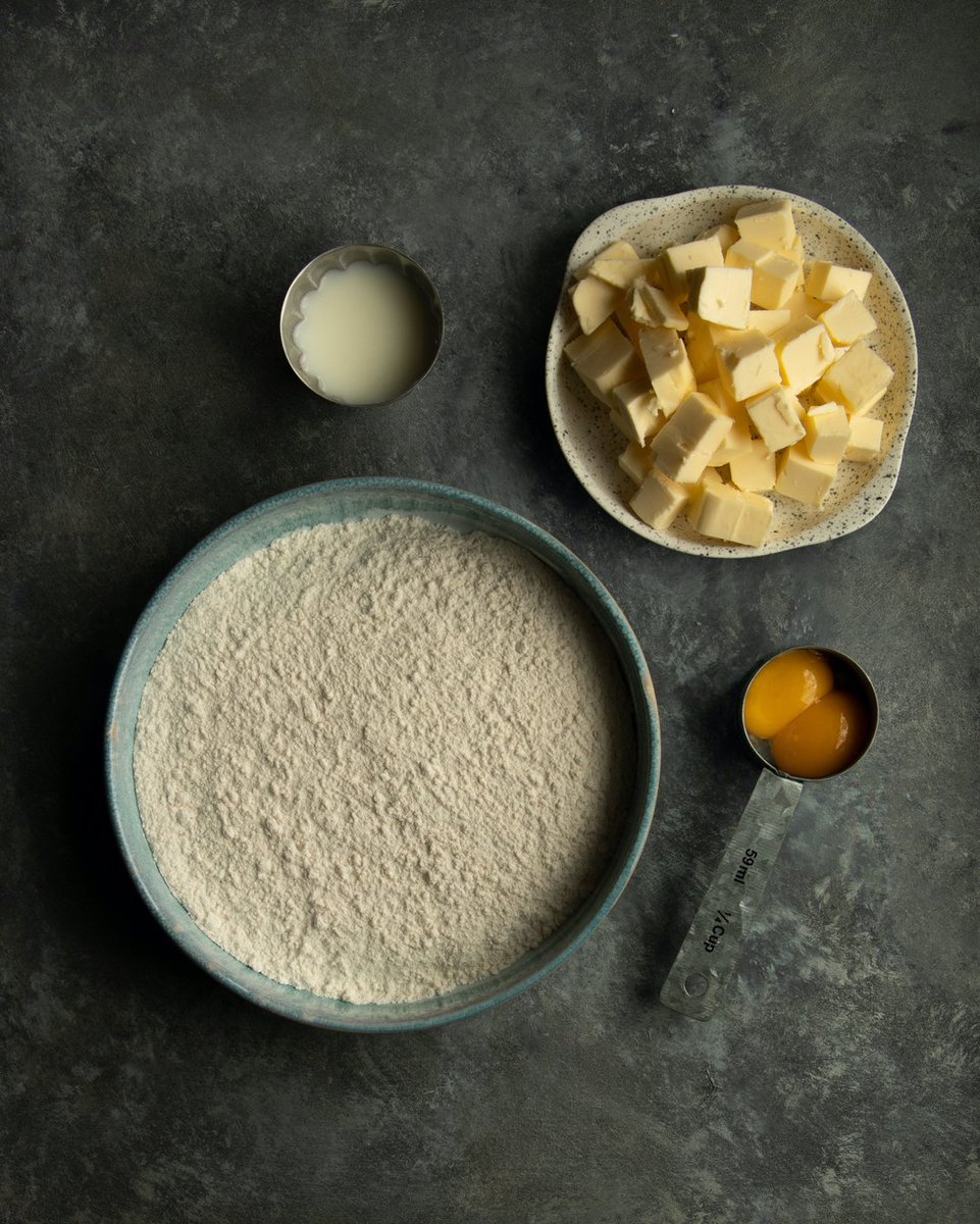 CakeryMagpie's tweet photo. PIE DOUGH CAN SMELL YOUR FEAR.  Yes, it's THAT good...it will grab hold of your anxiety and internalize it, creating a shrunken, cracked, misshapen mass that is not worthy of the time you've put in.
.
Here are a few tips for the next time you try your hand at the best thing that https://t.co/Irwe7BbQz3