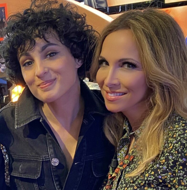 Bravo <a href="/Babpravi/">Barbara Pravi</a> 
Tu as tant de talent et d’émotion, 
Tu es si habitée... 
Une grande artiste dont nous sommes si fiers !
Ce n’est que le début... 

#Eurovision #music #singer #talent  #joie