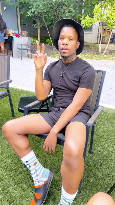 1 pic. Thick thighs make the dick rise. https://t.co/dyzNrdm4NO